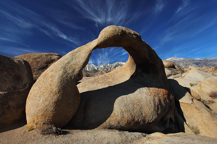 paradox, mobius arch, mobius, mt whitney, whitney, mount, mt. whitney, alabama hills, eastern sierras, sierra, sierras,  photo